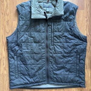 Simms Men's Two-Tone Quilted Vest